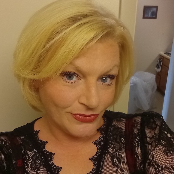 Meet your Posher, Cherie - Picture 1 of 1